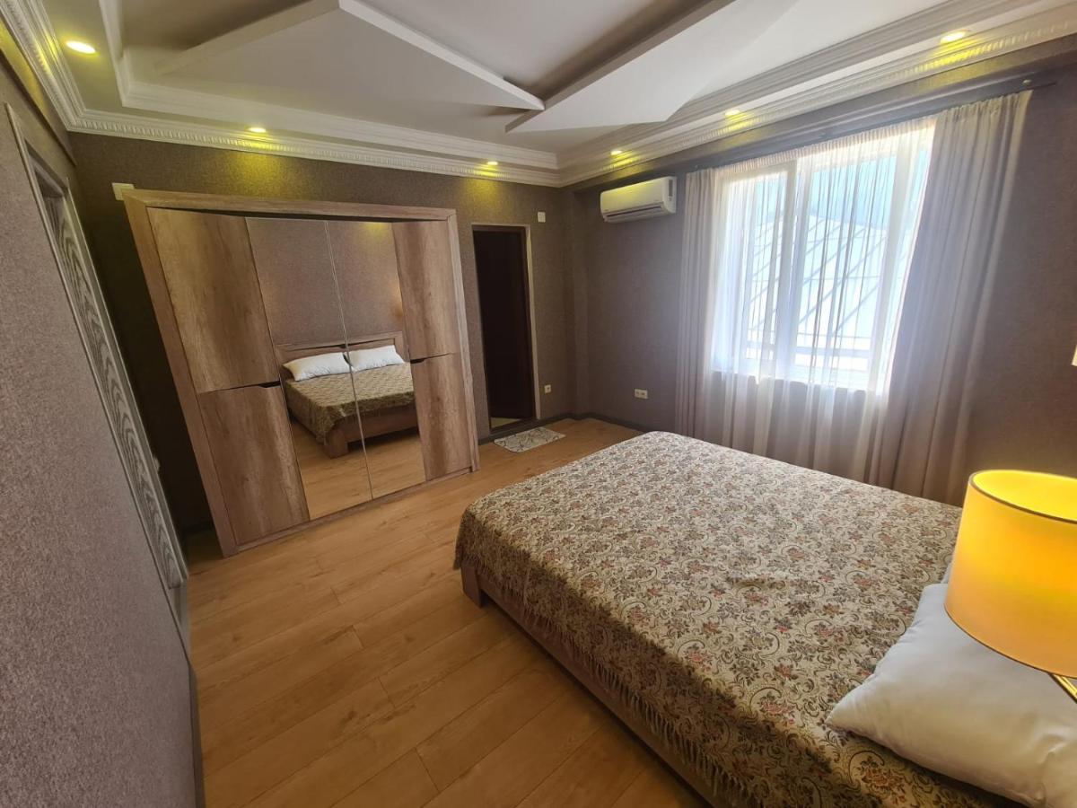 Guest House Rustaveli コブレチ エクステリア 写真