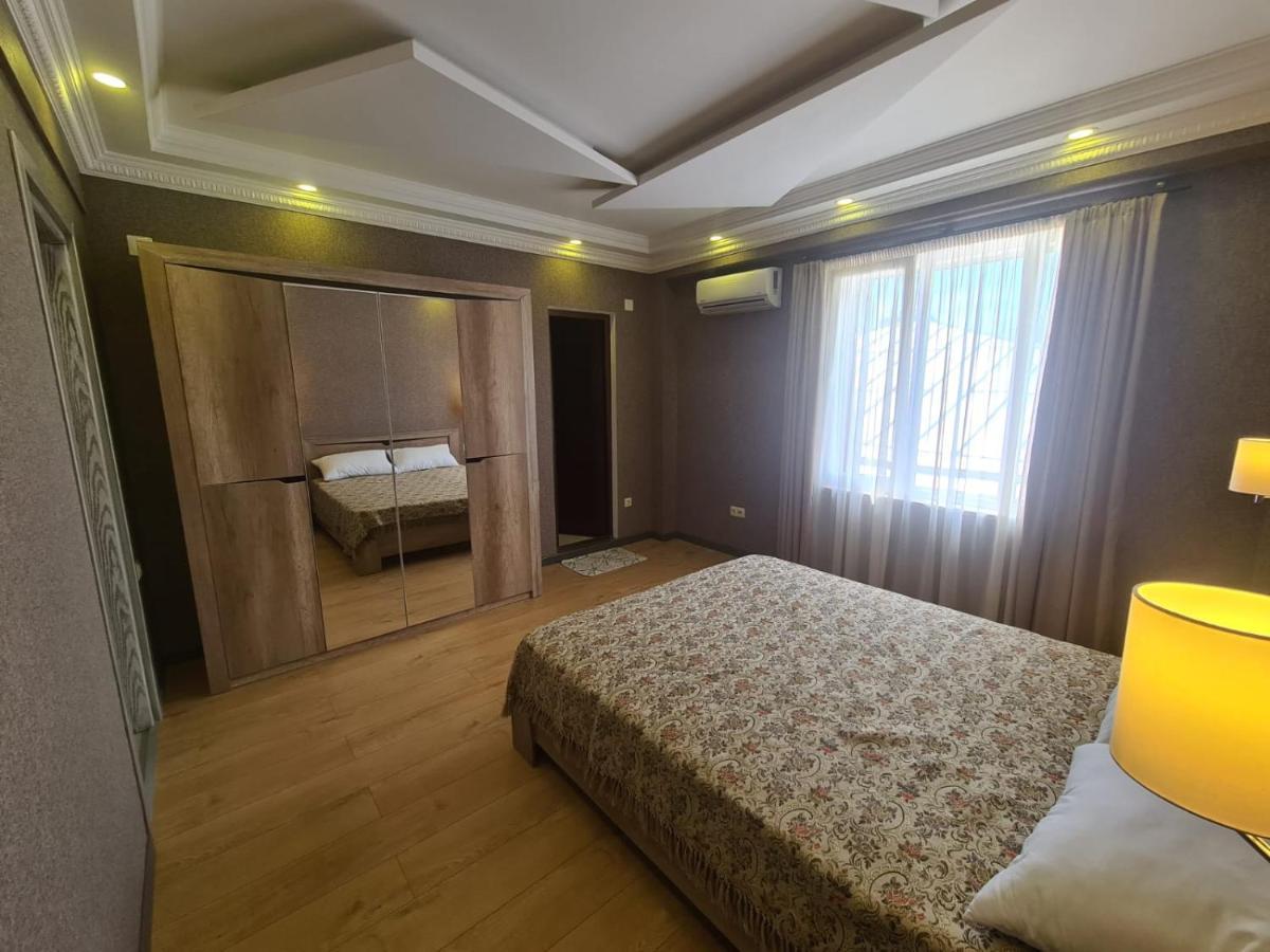 Guest House Rustaveli コブレチ エクステリア 写真